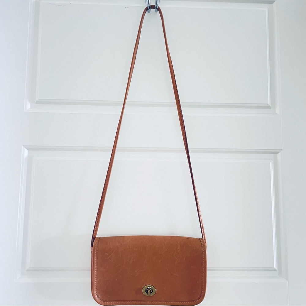 Coach Vintage Leather Tan Single Flap Crossbody Shoulder Cognac Bag - Picture 14 of 16